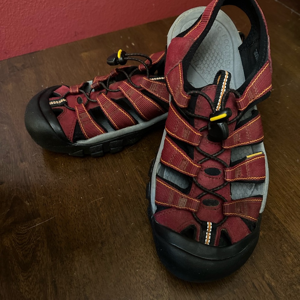 Women's keen sandal